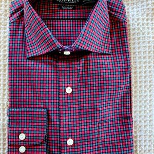 Ralph Lauren dress shirt. soft breathable cotton with extra stretch for comfort.